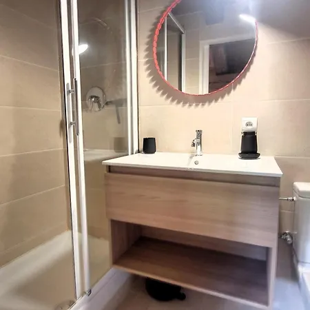 Penthouse Aux Gets Pour 8 Pers. Avec 4 Suites, Balcon Et Parking - Fr-1-598-172 * Les Gets